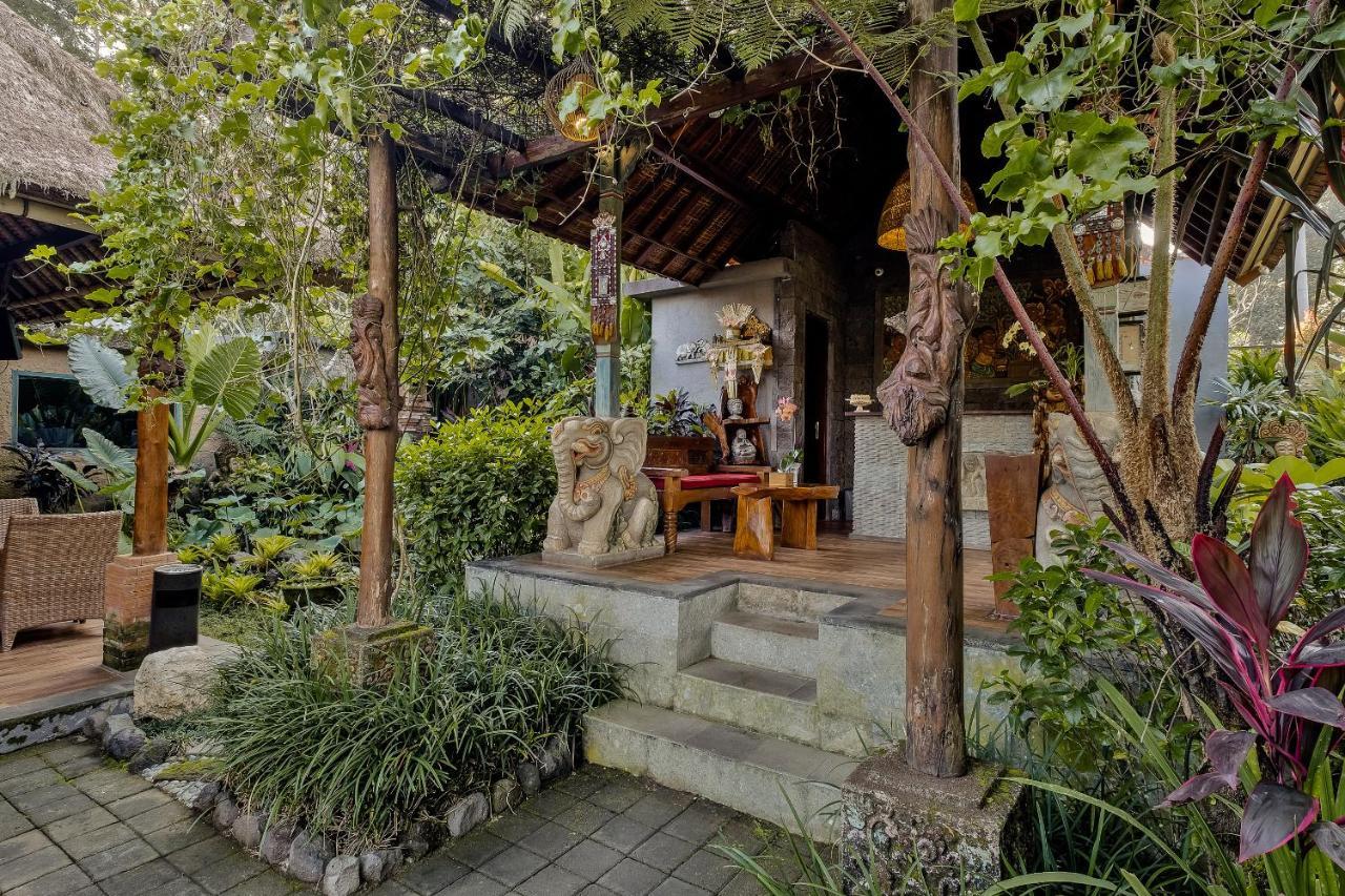 Teja Lokha Ubud Villa Екстер'єр фото