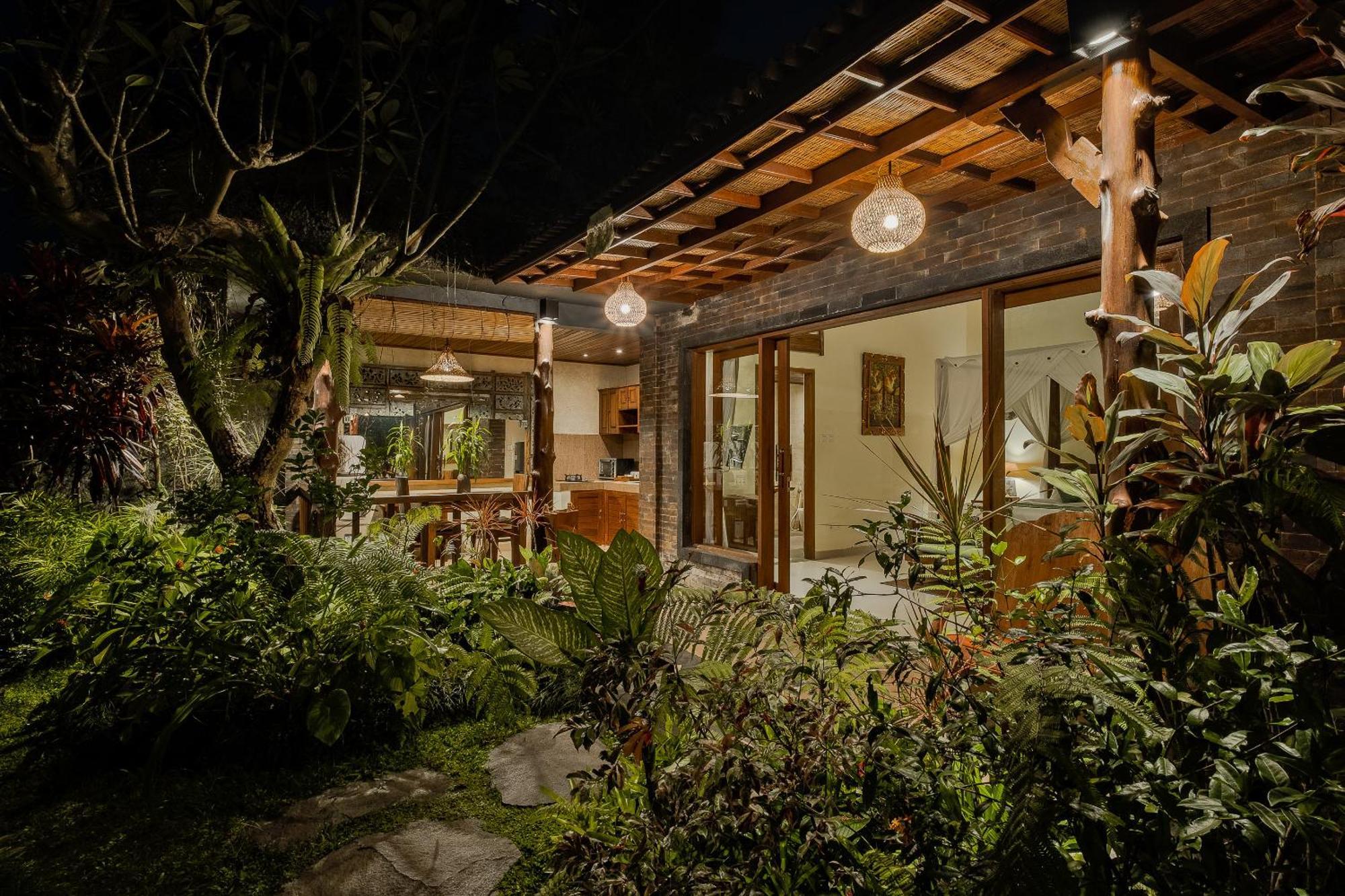 Teja Lokha Ubud Villa Екстер'єр фото